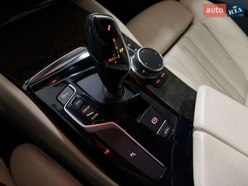 Седан BMW 5 Series 2017 в Києві