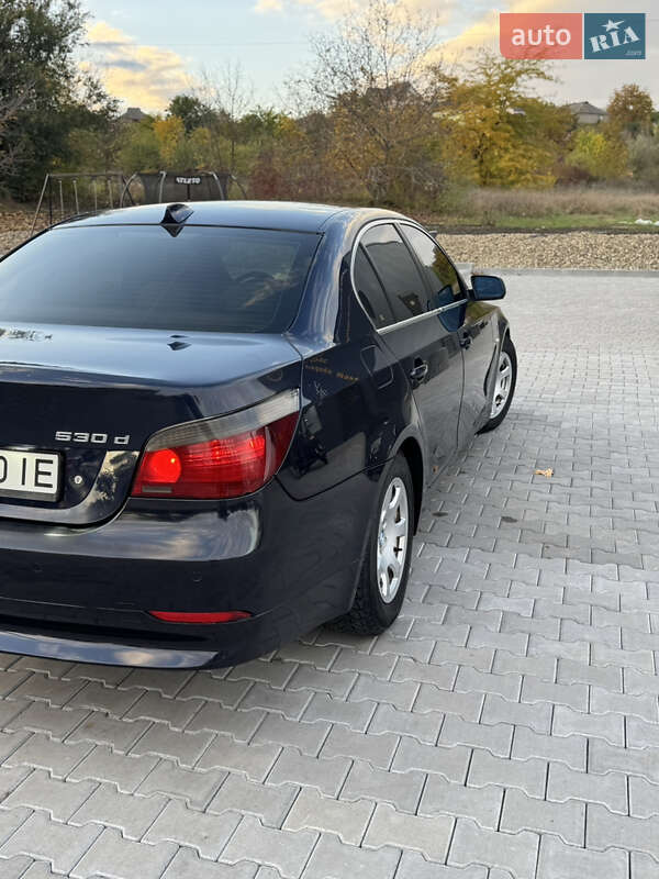 Седан BMW 5 Series 2003 в Ямполе