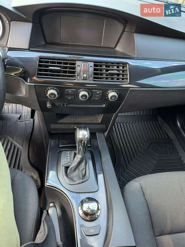 Седан BMW 5 Series 2003 в Ямполе