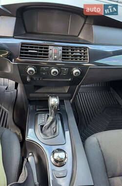 Седан BMW 5 Series 2003 в 