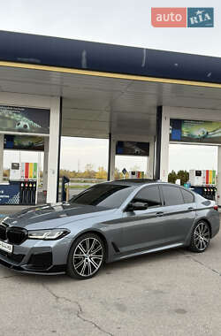 Седан BMW 5 Series 2018 в 