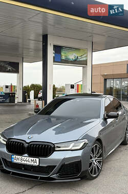 Седан BMW 5 Series 2018 в 