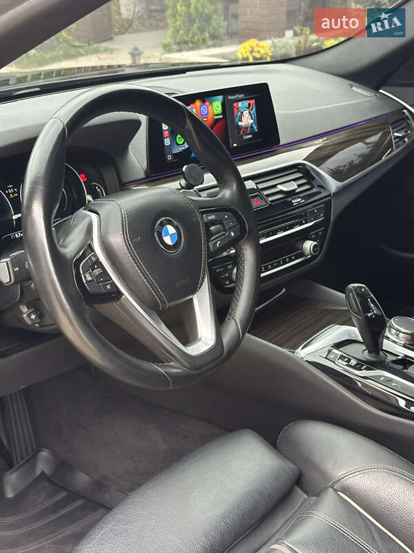 Седан BMW 5 Series 2018 в Николаеве фото 10 Седан BMW 5 Series 2018 в Николаеве