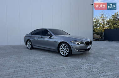 Седан BMW 5 Series 2012 в Мукачево