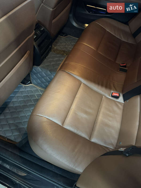 Седан BMW 5 Series 2012 в Львове фото 6 Седан BMW 5 Series 2012 в Львове