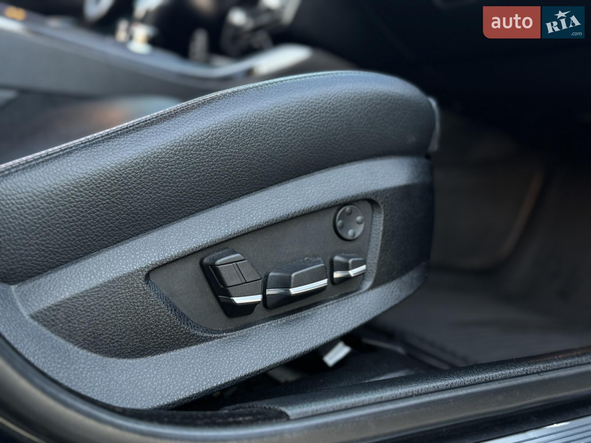 2011 BMW 5er - мініатюра 27