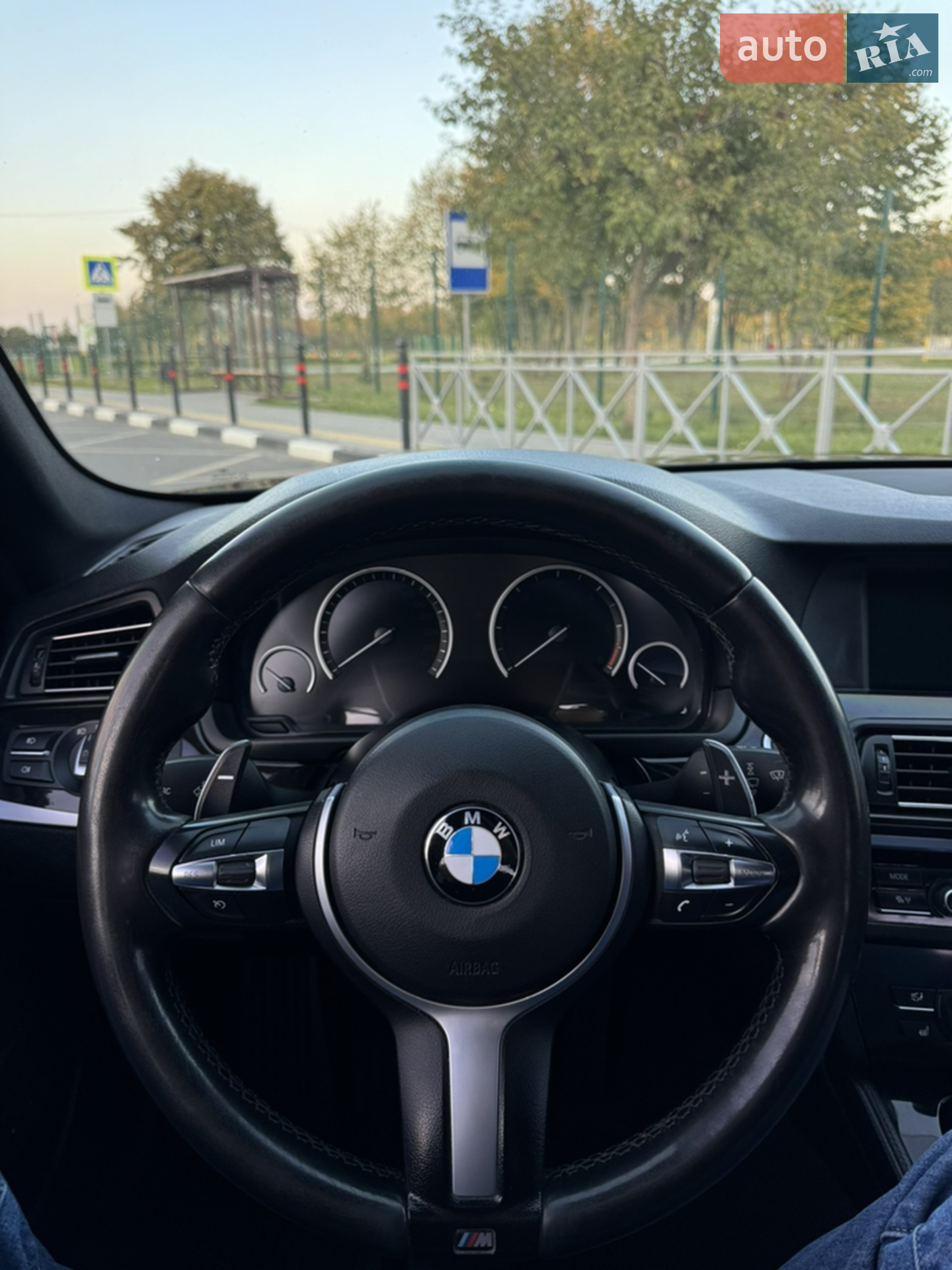 2011 BMW 5er - мініатюра 38