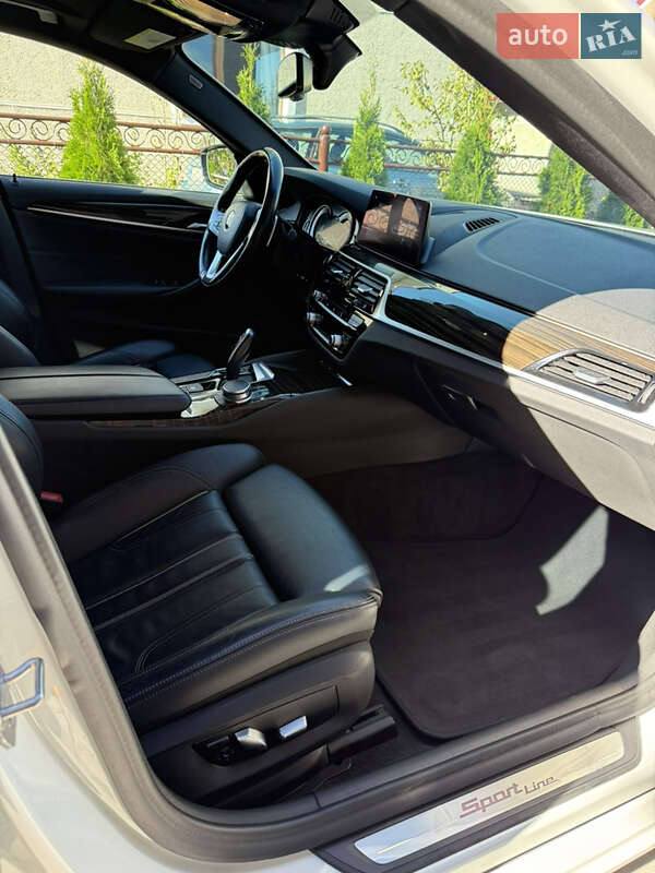Седан BMW 5 Series 2018 в Ивано-Франковске фото 20 Седан BMW 5 Series 2018 в Ивано-Франковске