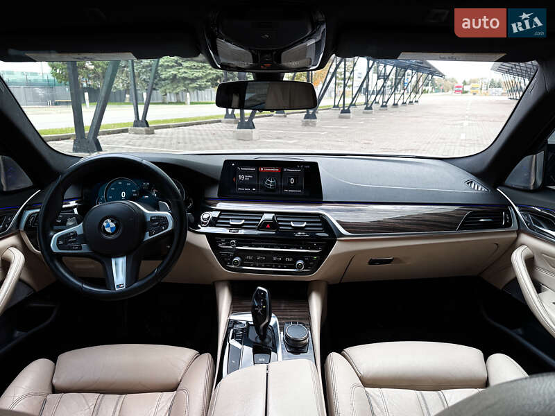 Седан BMW 5 Series 2017 в Тернополе