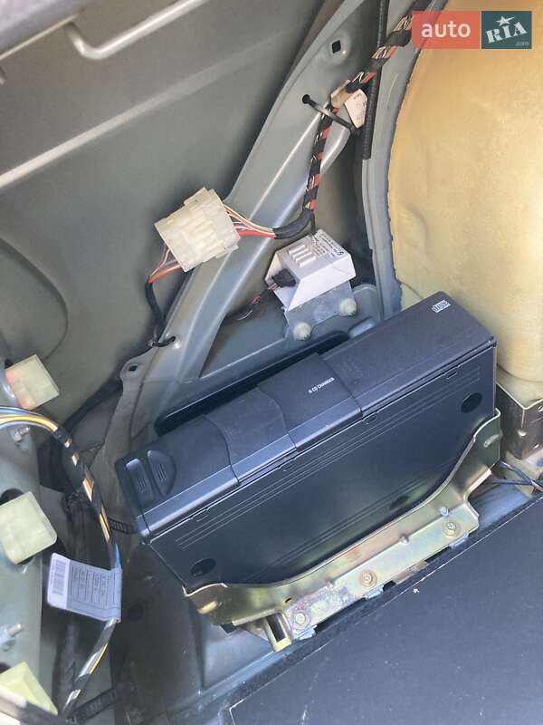 Седан BMW 5 Series 2001 в Киеве