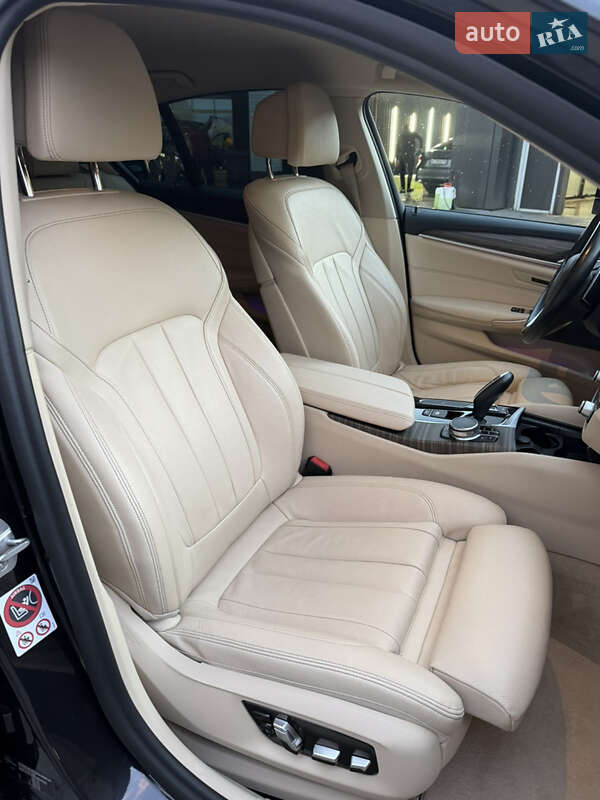 Седан BMW 5 Series 2017 в Львове фото 19 Седан BMW 5 Series 2017 в Львове
