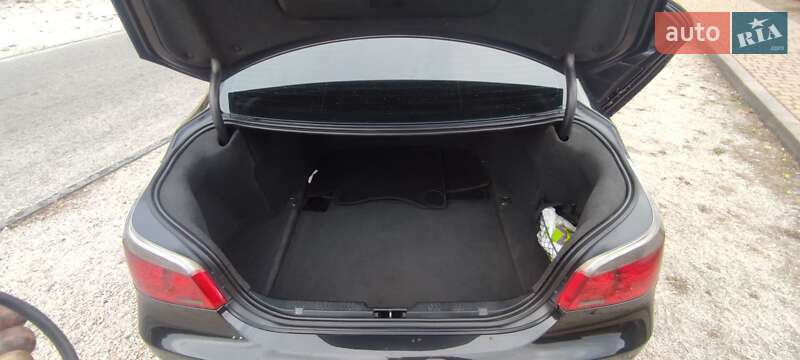 Седан BMW 5 Series 2003 в Дніпрі