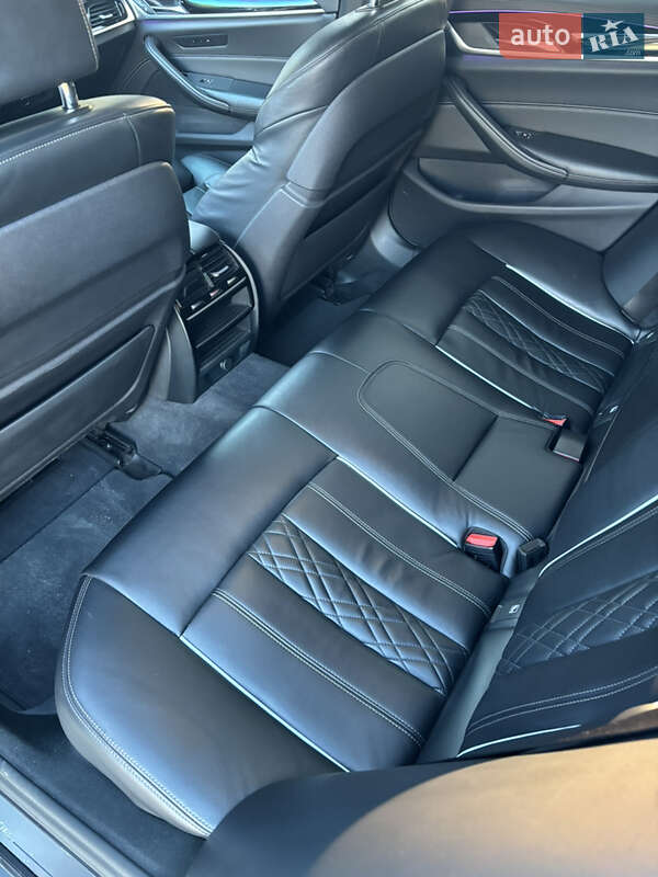 Седан BMW 5 Series 2017 в Івано-Франківську