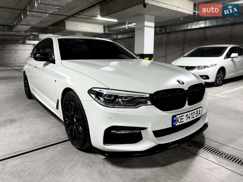 Седан BMW 5 Series 2017 в Днепре