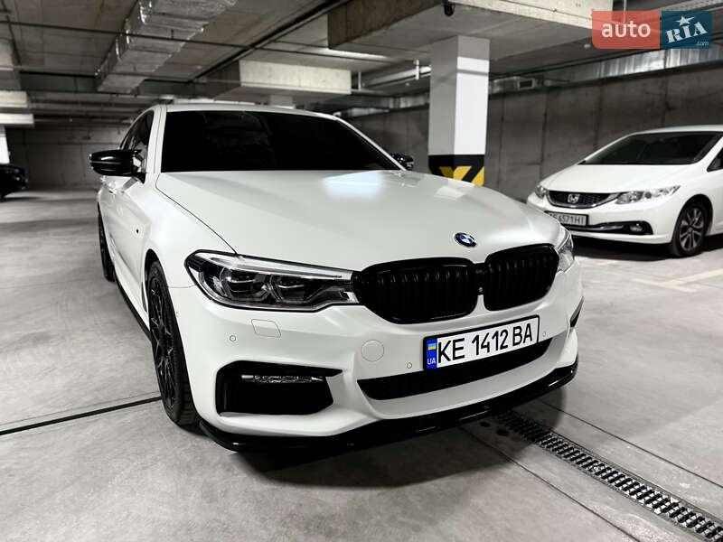Седан BMW 5 Series 2017 в Днепре