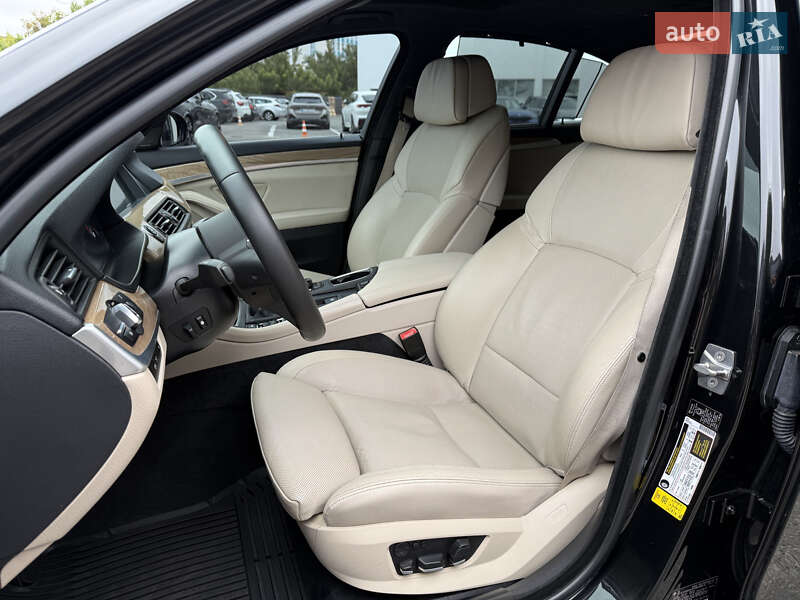 Седан BMW 5 Series 2011 в Харкові