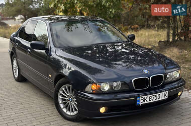 Седан BMW 5 Series 2002 в Ровно