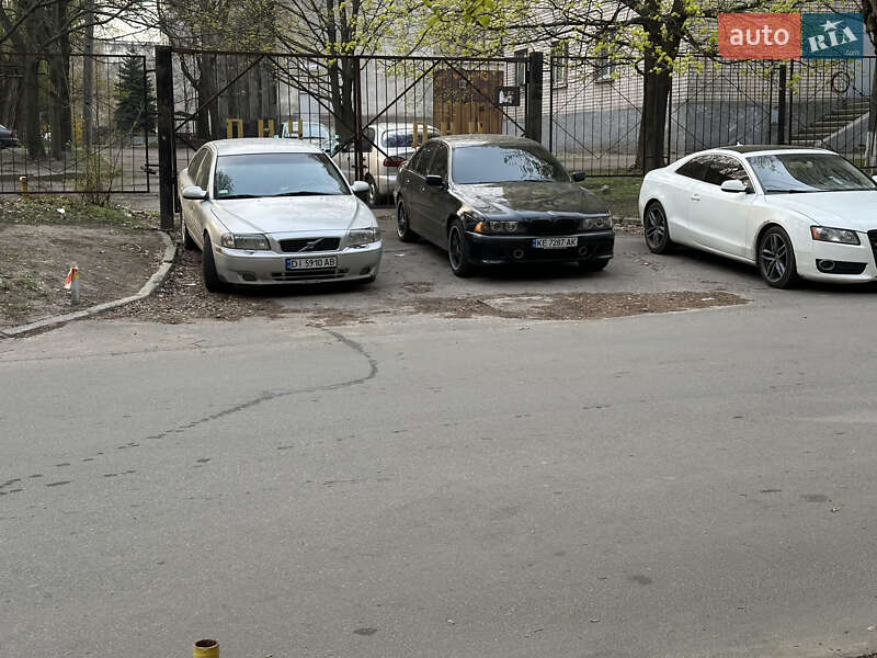 Седан BMW 5 Series 2000 в Днепре