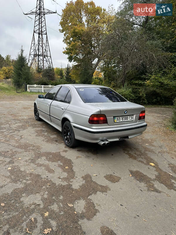 Седан BMW 5 Series 1998 в Сарнах