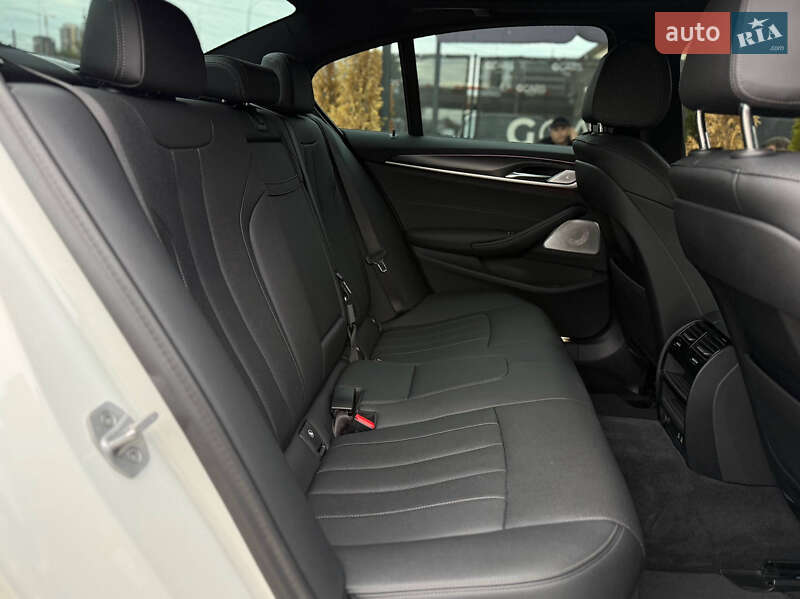 Седан BMW 5 Series 2020 в Києві фото 24 Седан BMW 5 Series 2020 в Києві