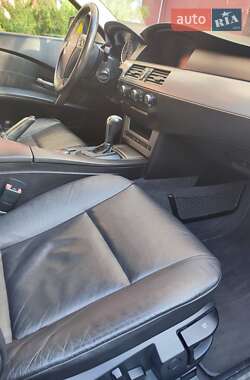 Седан BMW 5 Series 2006 в  фото 17 Седан BMW 5 Series 2006 в