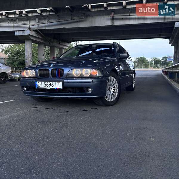BMW 5 Series 2001