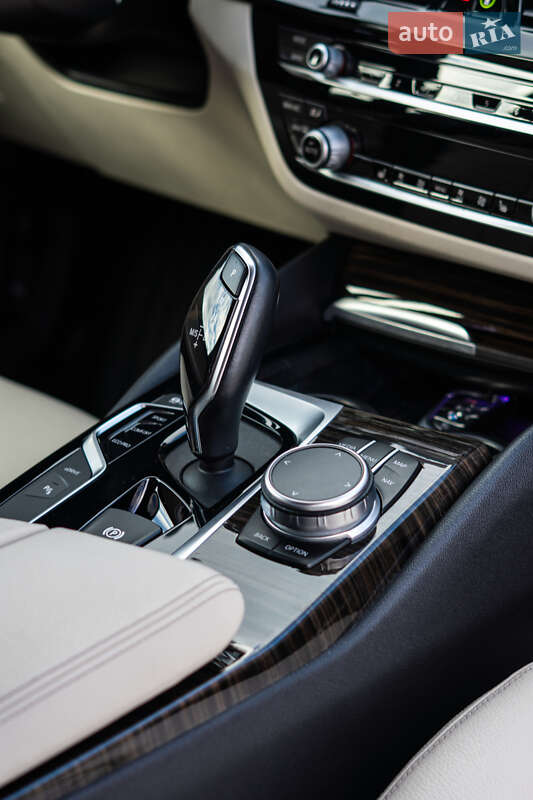 Седан BMW 5 Series 2020 в Львове фото 30 Седан BMW 5 Series 2020 в Львове