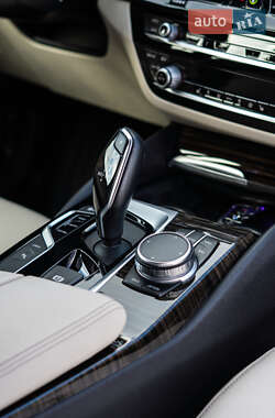 Седан BMW 5 Series 2020 в 