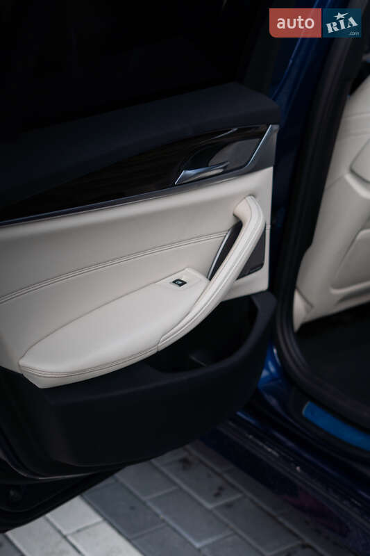 Седан BMW 5 Series 2020 в Львове фото 34 Седан BMW 5 Series 2020 в Львове