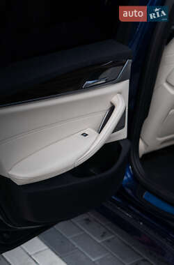 Седан BMW 5 Series 2020 в 