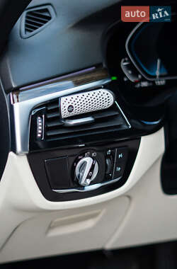 Седан BMW 5 Series 2020 в 