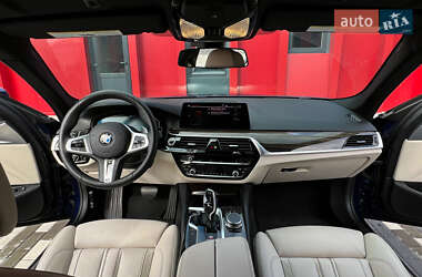 Седан BMW 5 Series 2020 в 