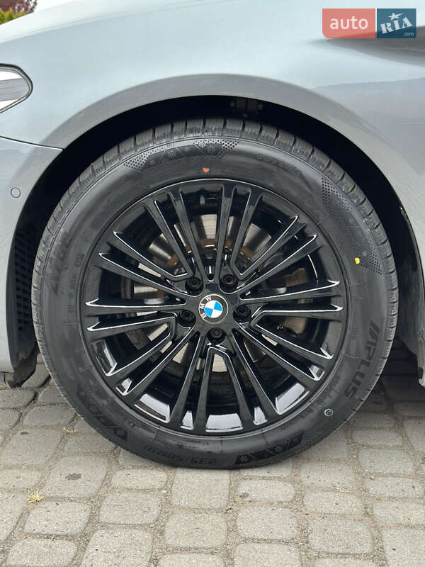 Седан BMW 5 Series 2017 в Мукачево фото 17 Седан BMW 5 Series 2017 в Мукачево