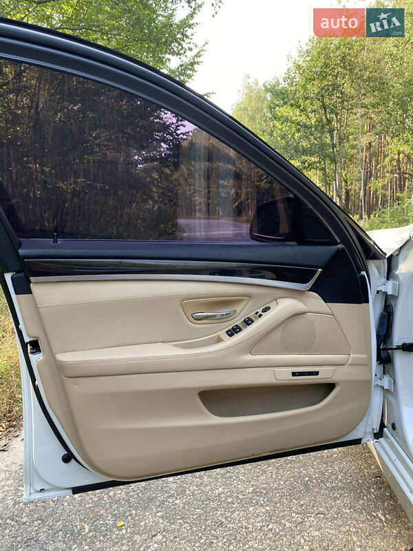 Седан BMW 5 Series 2014 в Радомышле