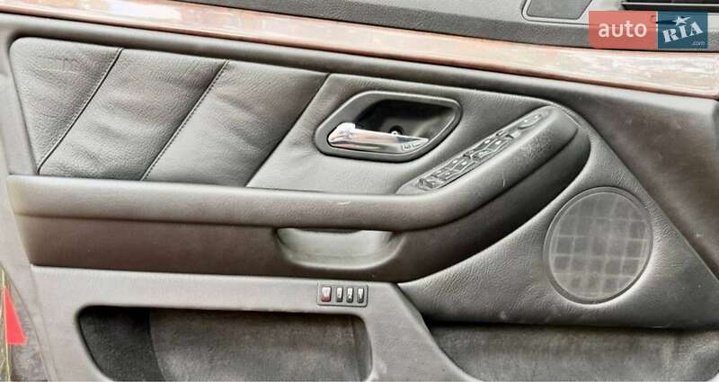 Седан BMW 5 Series 2002 в Виннице