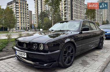 Седан BMW 5 Series 1989 в Києві