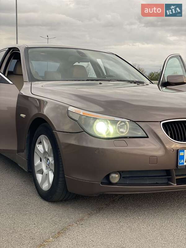 BMW 5 Series 2004 BMW 5 Series 2004