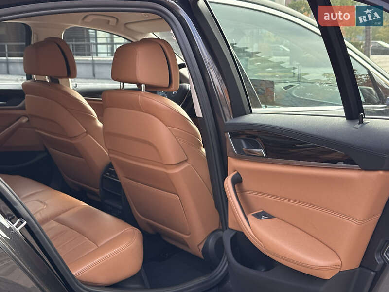 Седан BMW 5 Series 2016 в Киеве фото 27 Седан BMW 5 Series 2016 в Киеве
