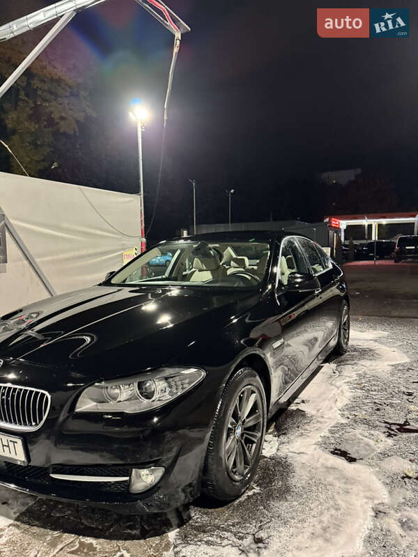 BMW 5 Series 2011 BMW 5 Series 2011