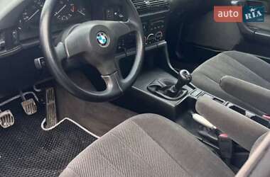 Седан BMW 5 Series 1990 в  фото 9 Седан BMW 5 Series 1990 в