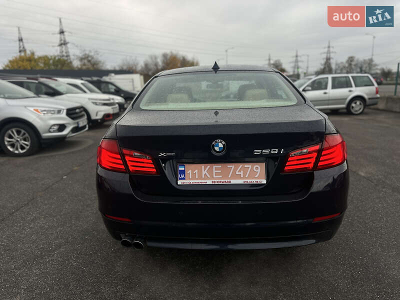 Седан BMW 5 Series 2011 в Полтаве