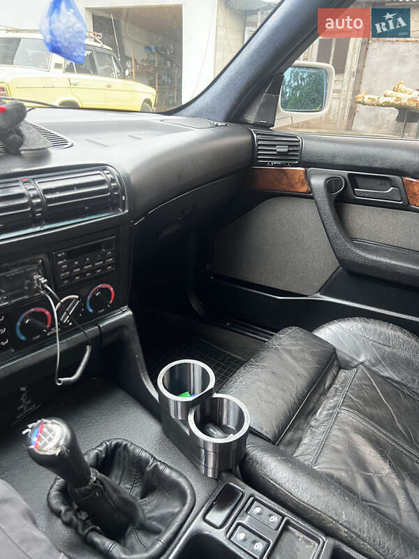 Седан BMW 5 Series 1991 в Жовкві фото 6 Седан BMW 5 Series 1991 в Жовкві