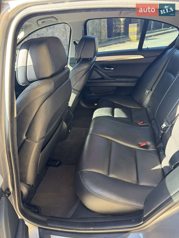 Седан BMW 5 Series 2015 в Ивано-Франковске