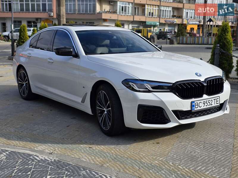 Седан BMW 5 Series 2022 в Львове
