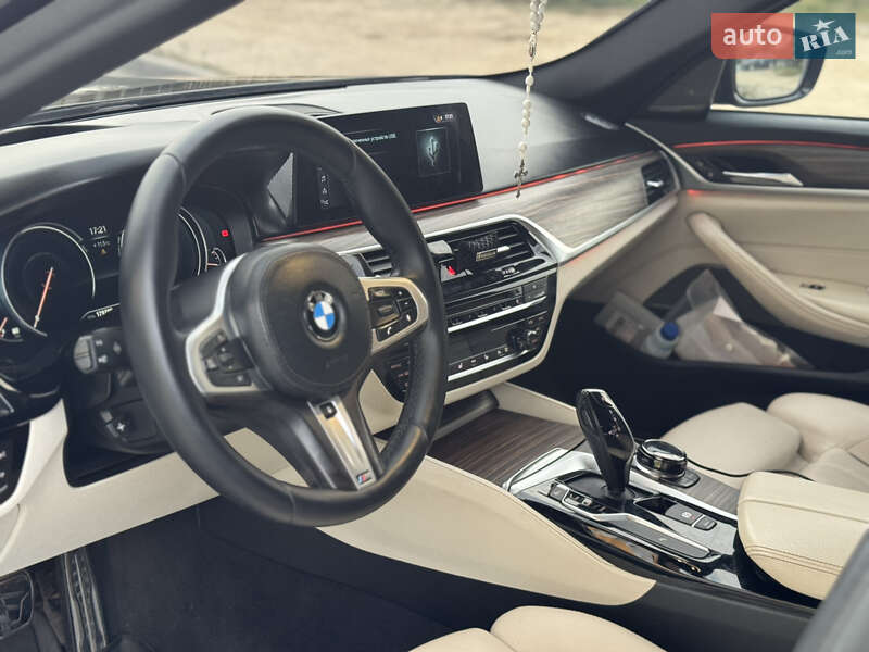 Седан BMW 5 Series 2017 в Львове фото 20 Седан BMW 5 Series 2017 в Львове