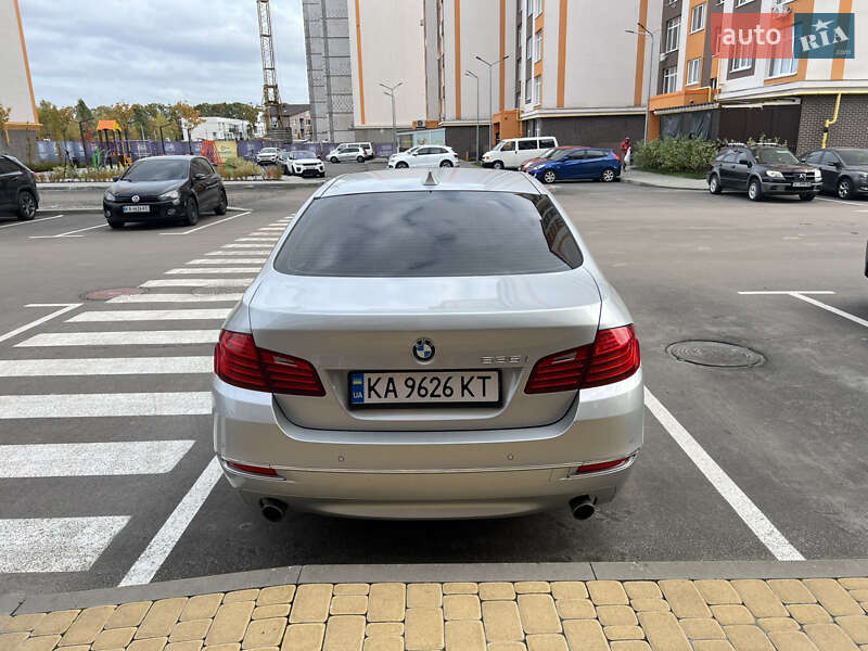 Седан BMW 5 Series 2015 в Киеве