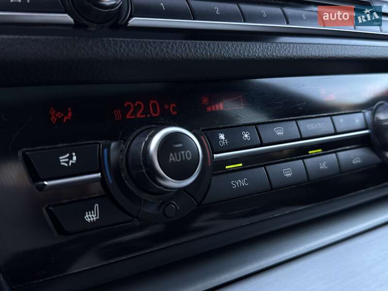 Седан BMW 5 Series 2015 в Ковеле