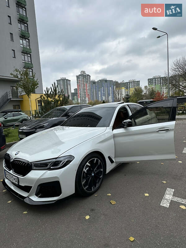 Седан BMW 5 Series 2017 в Киеве