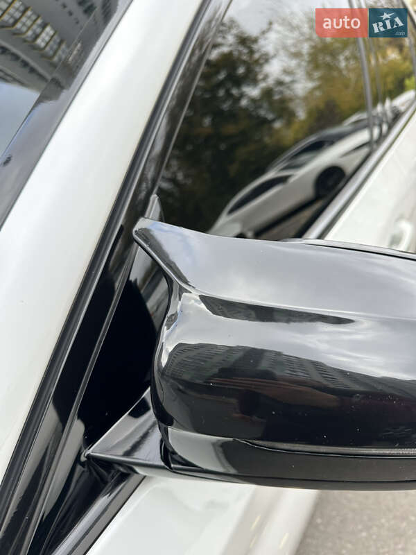 Седан BMW 5 Series 2017 в Киеве