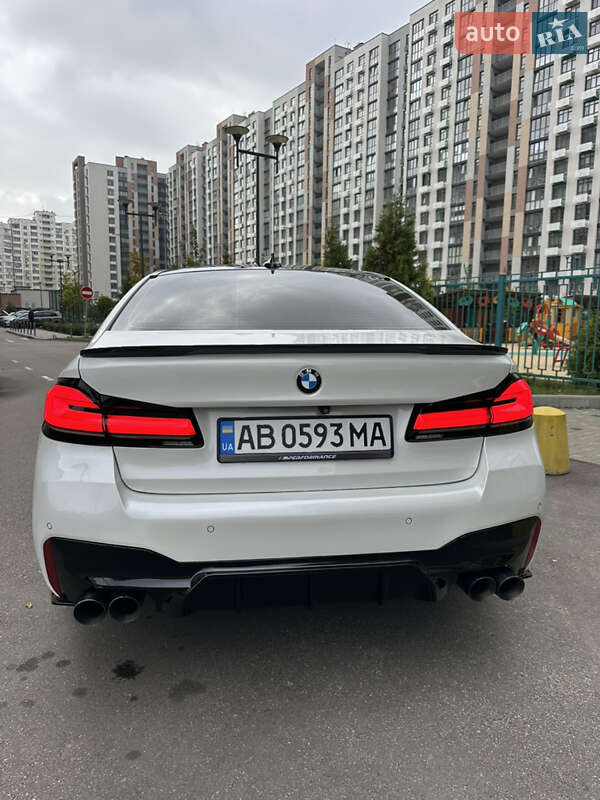 Седан BMW 5 Series 2017 в Киеве